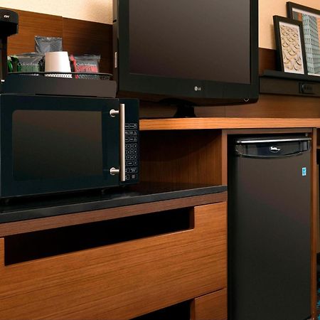 Fairfield Inn & Suites וות'רפורד מראה חיצוני תמונה