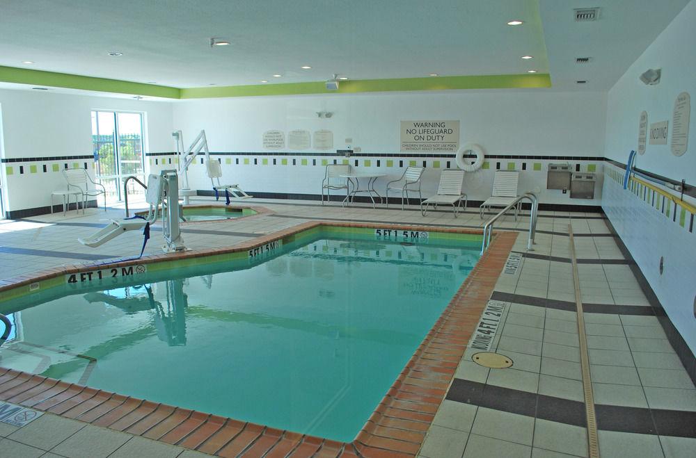 Fairfield Inn & Suites וות'רפורד מראה חיצוני תמונה