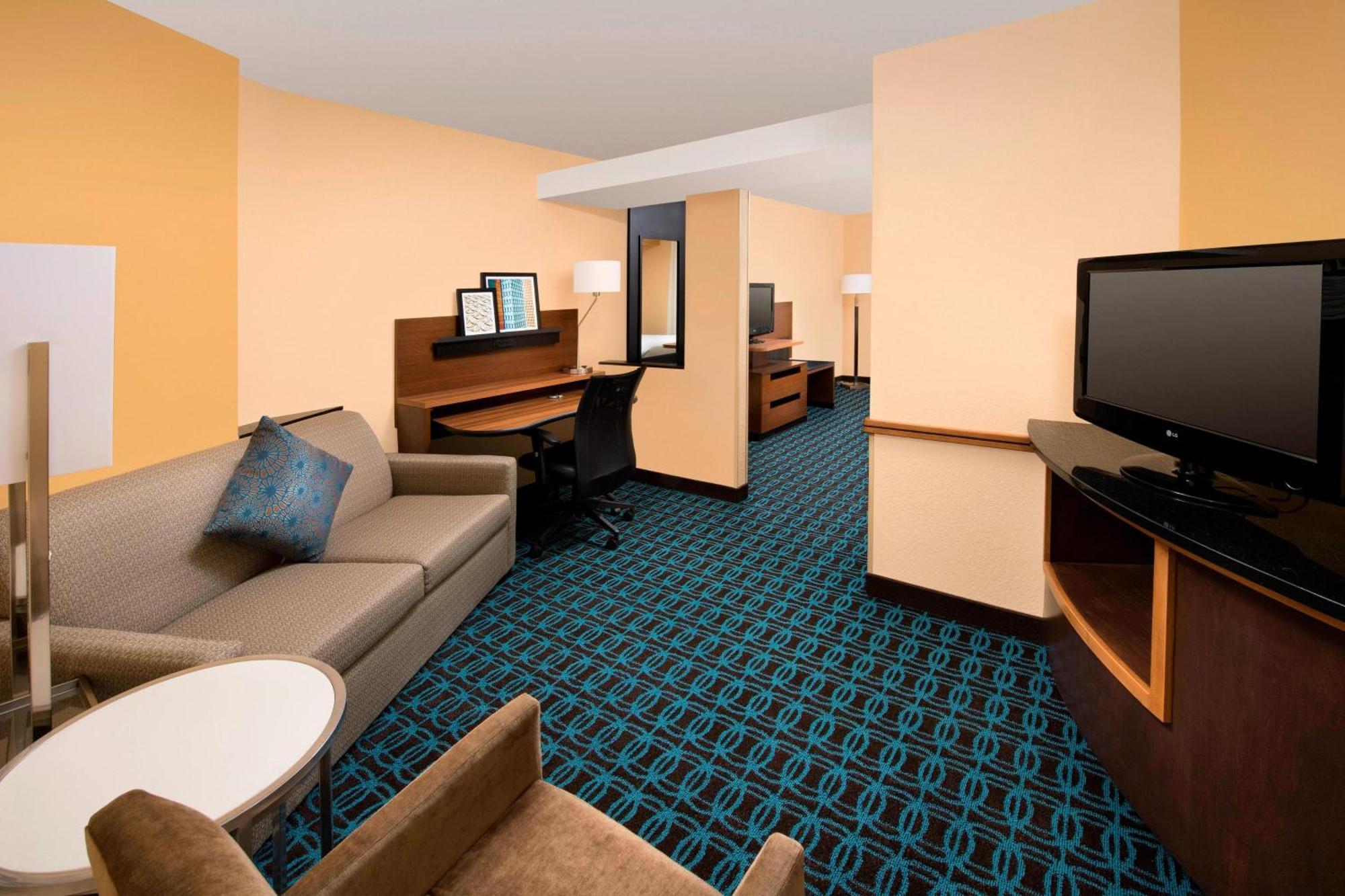 Fairfield Inn & Suites וות'רפורד מראה חיצוני תמונה