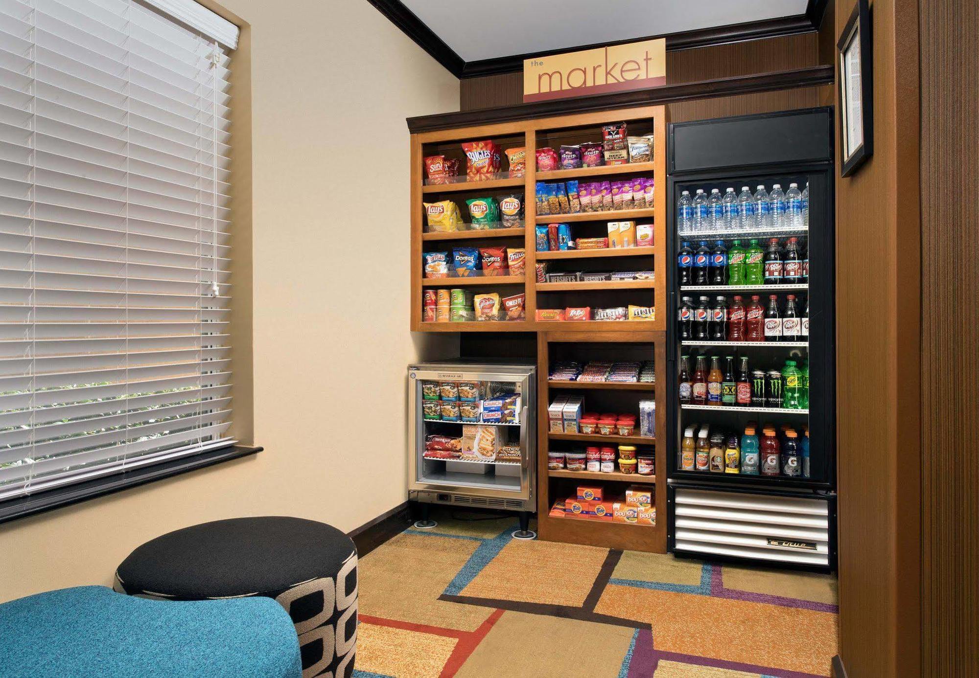 Fairfield Inn & Suites וות'רפורד מראה חיצוני תמונה